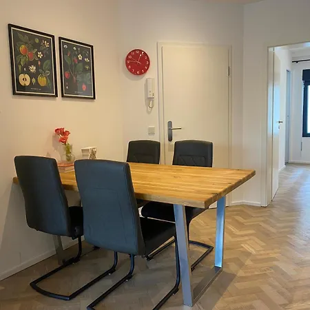Moderne Masionette Apartment *